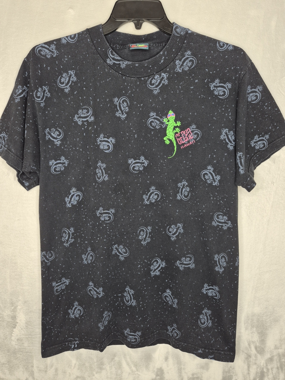Vintage 90s Gecko Hawaii AOP Neon Graphic T-Shirt Made in USA Mens Large